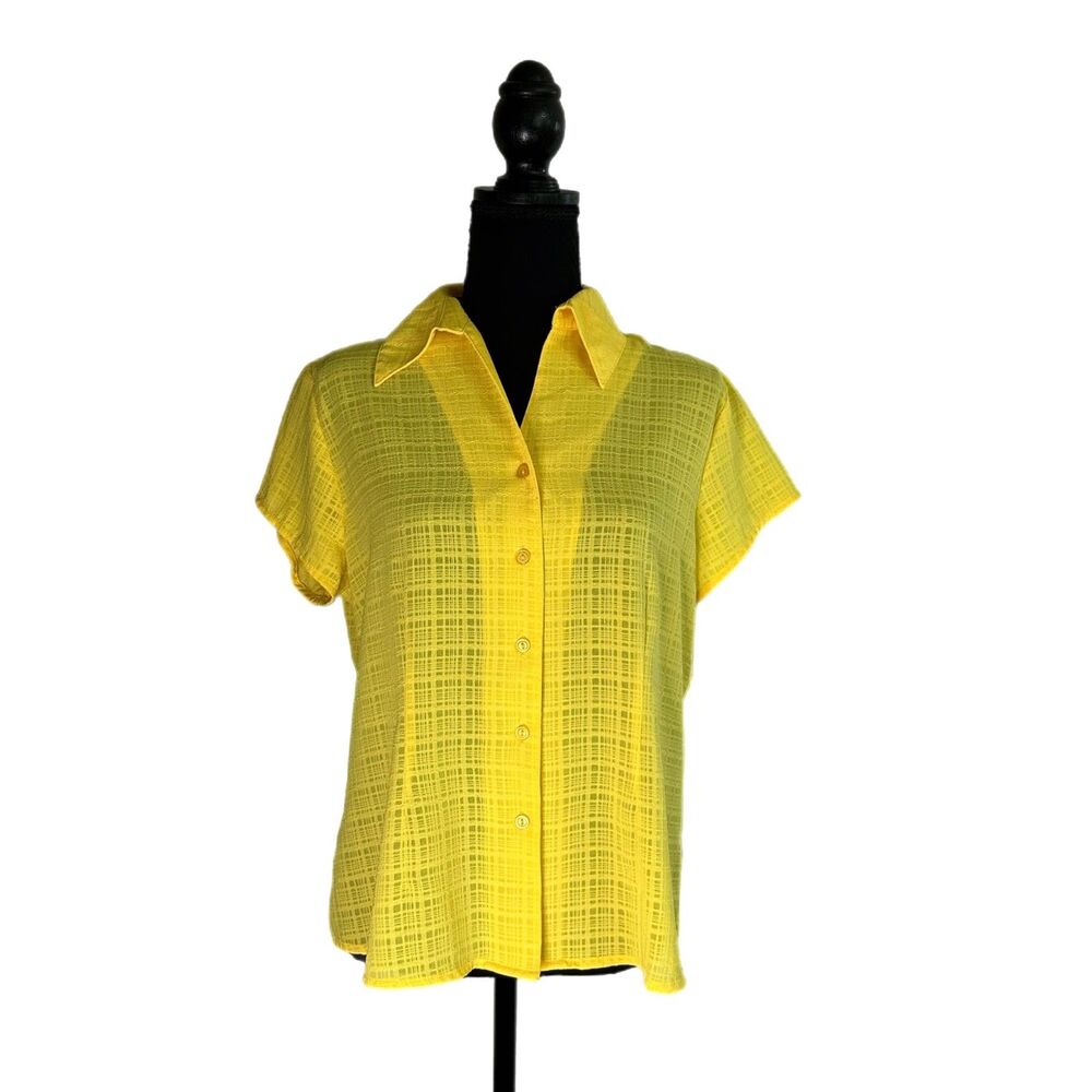 C22 Joanna Women's Yellow Button Up Blouse, Medium